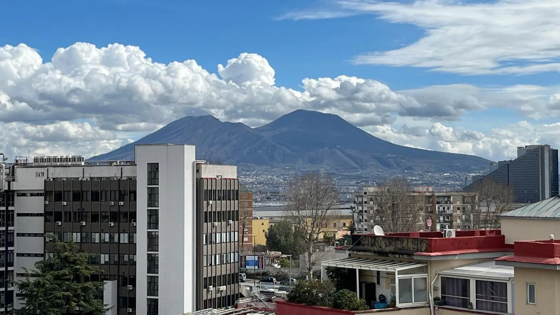 Apartment Holiday Home Un Posto Solare Naples