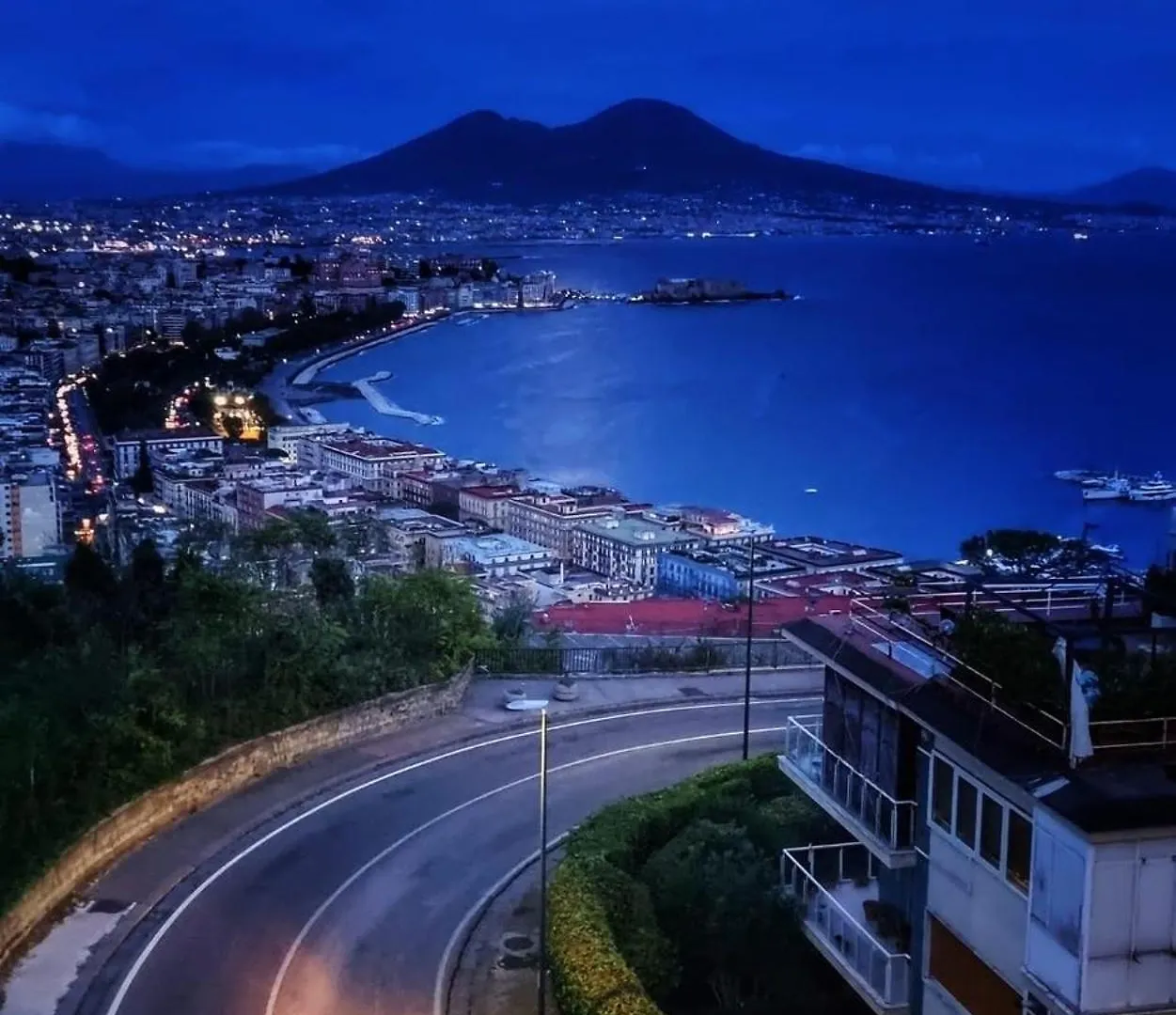 Holiday Home Un Posto Solare Napoli 0*,